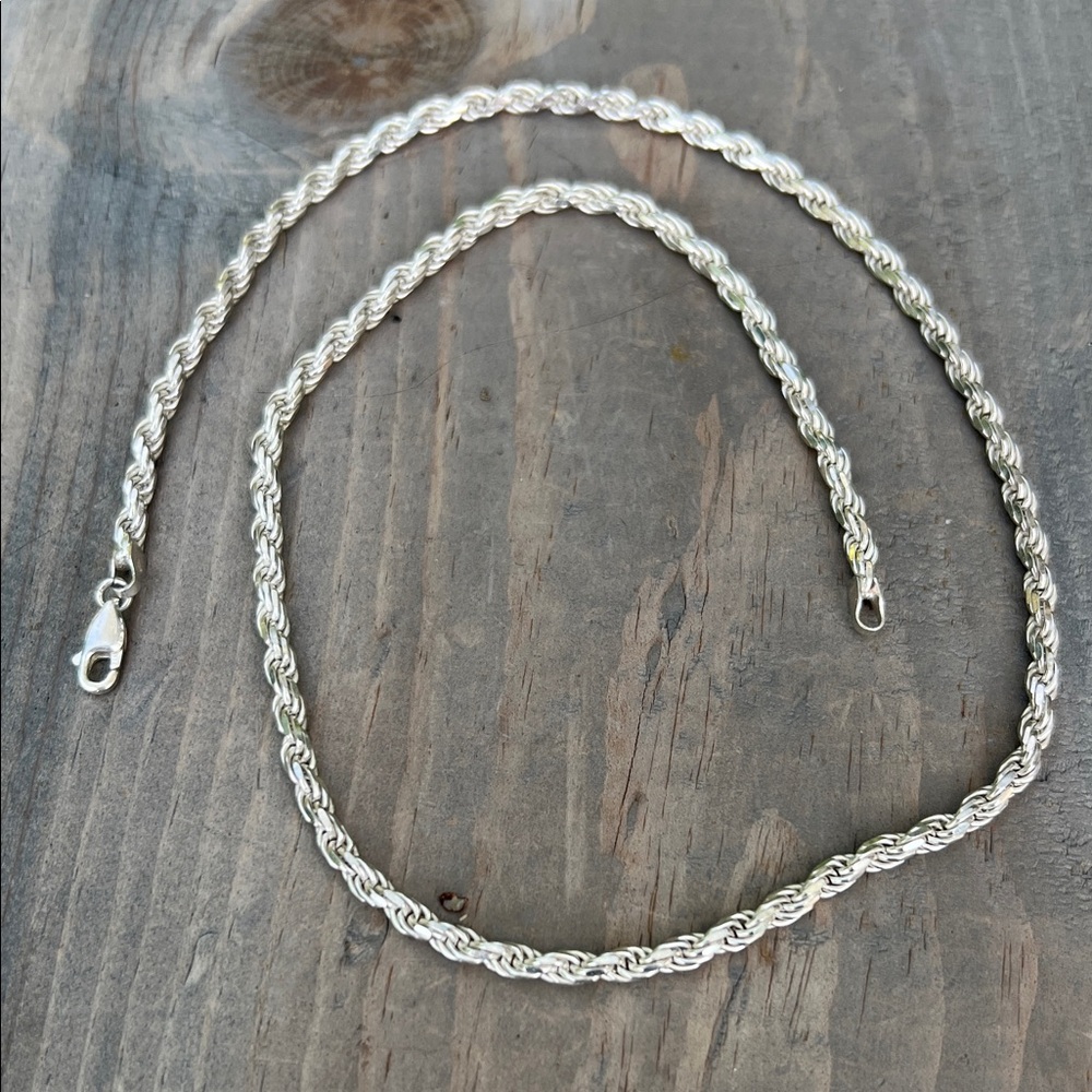 Elegant Silver Rope Chain Necklace